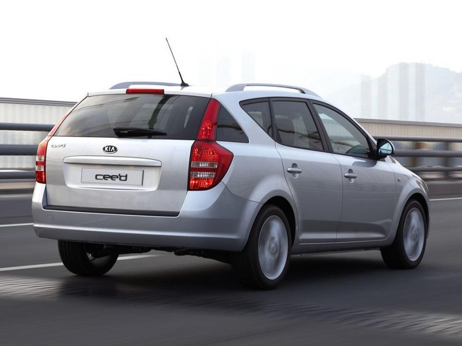  Kia cee&rsquo;d Sporty Wagon 2008 года  (фото 2 из 3)